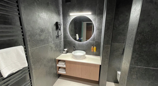 Двухместный семейный номер Standard с балконом Grand Hotel Coroana