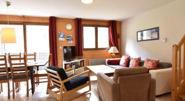 Mod Apartment in La Chapelle-d'Abondance with Mountain View, Забронировать Апартаменты/квартира Отели Порта дю Солей с парковкой, Парковка