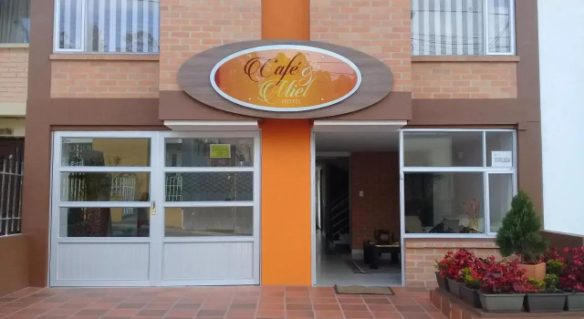 Cafe Y Miel