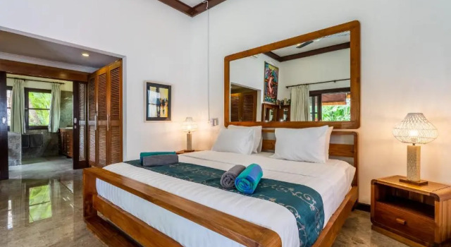Madu Villa Seminyak, Забронировать Вилла Отели Семиньяк 3 звезды, рядом с Улица Оберой-стрит, 3*