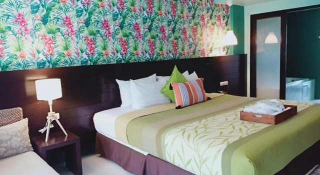 Двухместный номер Deluxe с балконом The Bihai Hua Hin