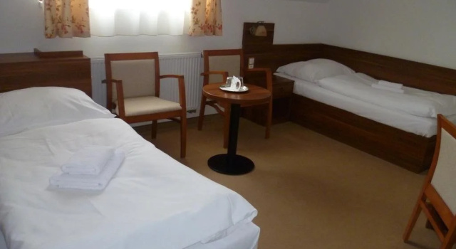 Hostinec U Hubálků, Rezerwuj Hotel Kostelec nad Orlicí Kraj hradecki