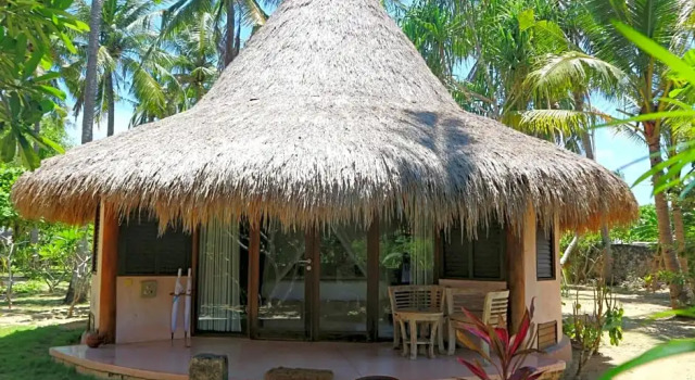 Бунгало Deluxe Le Nusa Beach Club