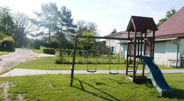 gr. Ferienhaus (3 WE) Damekow 9, Забронировать Апартаменты/квартира Бловац 