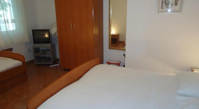 Omiš apartment on the beach, Rezerwuj Apartament Omiš Split Region