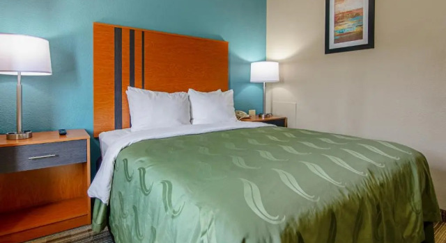 Двухместный номер Standard Quality Inn & Suites Bristol North