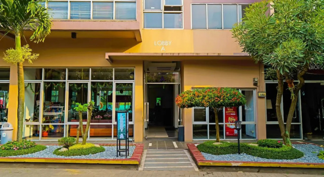 OYO Life 92774 The Edge Apartment By My Home, Rezervovat Apartmán Cimahi West Java