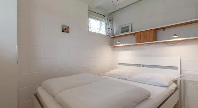 Коттедж Classic Comfortable Holiday Home in Sint Maartenszee