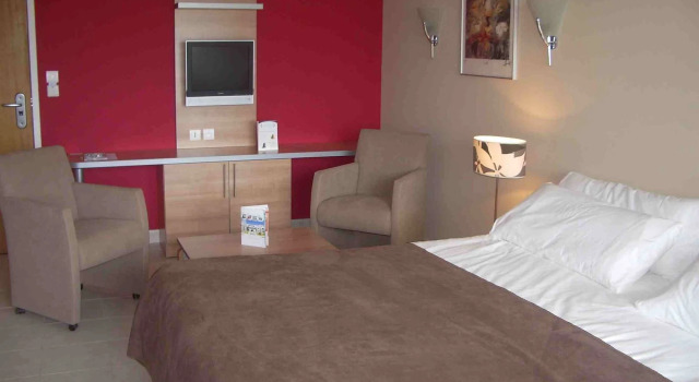 Résidence Hôtelière Natureva & Spa, Book Resort Agde Canal du Midi