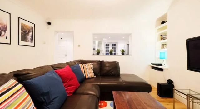 Garden Flat for 4 in Kentish Town/camden, Забронировать Отель Отели Англии 3 звезды, 3*
