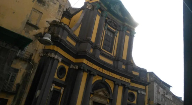 Casa dolce Casa, Забронировать Апартаменты/квартира Отели Неаполя с парковкой, рядом с Кафедральный собор Неаполя, Парковка