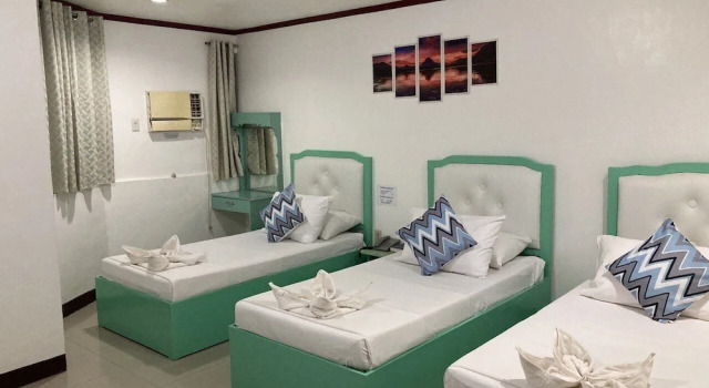 Трёхместный номер Standard Demiren Hotel