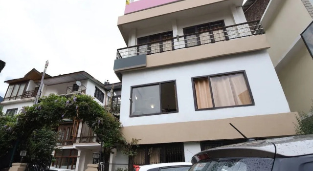 OYO 13410 Hotel Sunflower