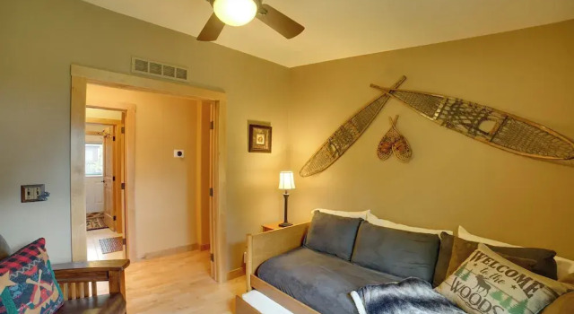 'moose Lodge' Cabin w/ Entertainment Gazebo!, Book Hotel Hoteller i Baring med parkering, Parkering