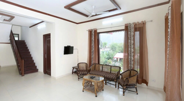 Kanda Cottage by OYO Rooms, Varaa Lomakoti Parwanoo Haryana