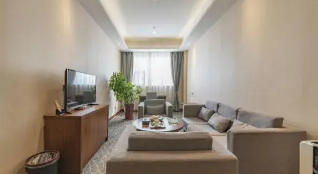Люкс Deluxe Jinan Daming Restaurant Courtyard Hotel
