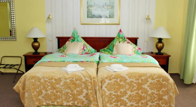 Трёхместный номер Standard Parkhotel Sonne