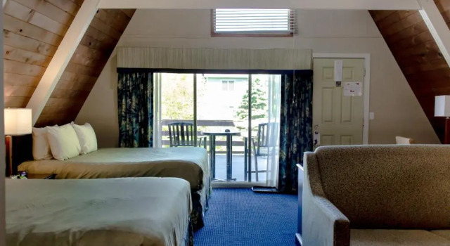 Номер Deluxe Inn at Deep Creek