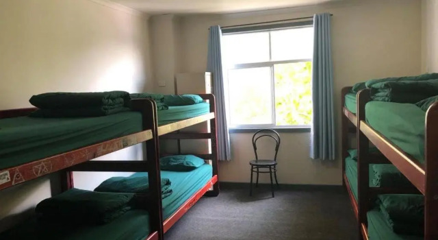 Кровать в общем номере Elizabeth Hostel