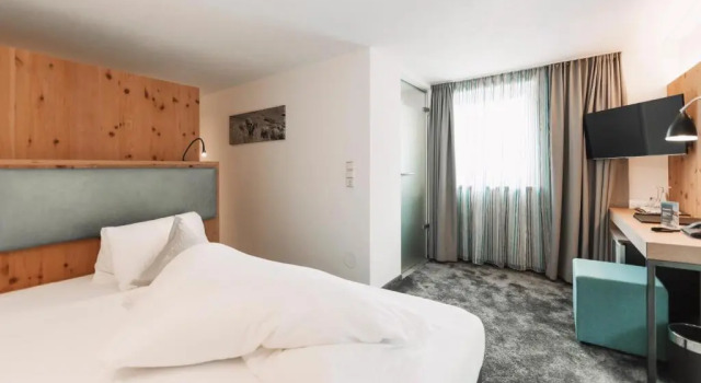 Одноместный номер Standard с балконом Hotel Piz Buin