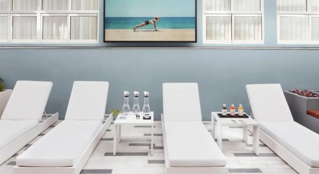 Номер Standard с видом на гавань Casa Madrona Hotel and Spa