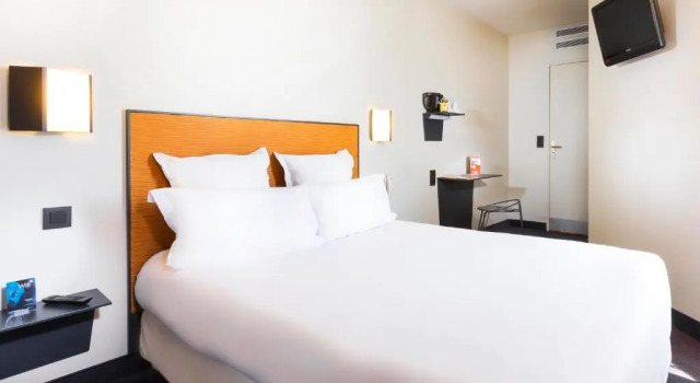 Двухместный номер Comfort Libertel Canal Saint Martin