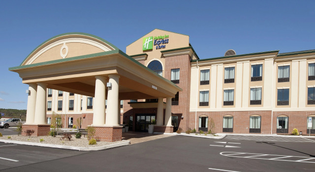 Holiday Inn Express Hotel & Suites Clearfield by IHG, Varaa Hotelli Clearfield Pennsylvania