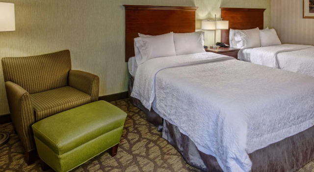 Четырёхместный номер Standard Hampton Inn Rocky Mount