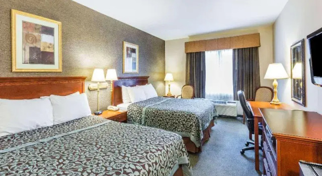 Четырёхместный номер Standard Days Inn by Wyndham Budd Lake