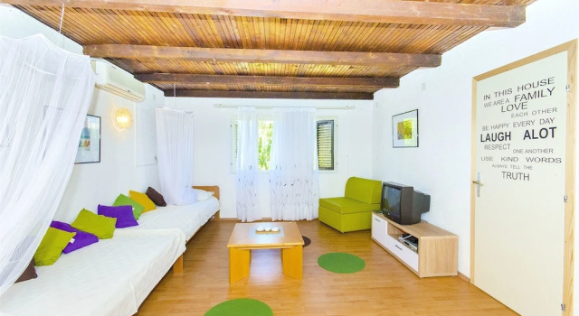House Alemka, Rezerwuj Hotel Hotele w Split-Dalmatia County z parkingiem, Parking