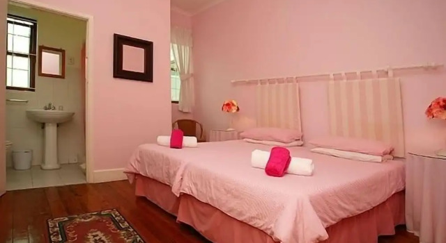 District Six Guesthouse