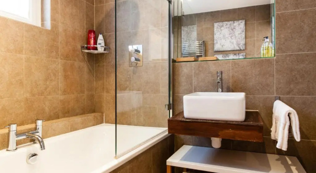 BIG & MODERN 3 BEDR, 4 BEDS, COVENT GARDEN, Best Location, Забронировать Отель Лондон Большой Лондон, рядом с Театр Duchess