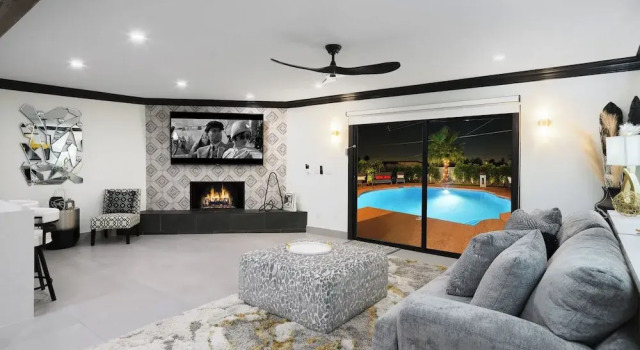 Modern Roose-pool Heat Available-hot Tub- Old Town, Забронировать Дом для отпуска Отели Скотсдейл с парковкой, Парковка