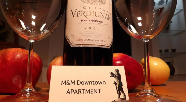 Апартаменты c 1 комнатой M&M Downtown Apartment