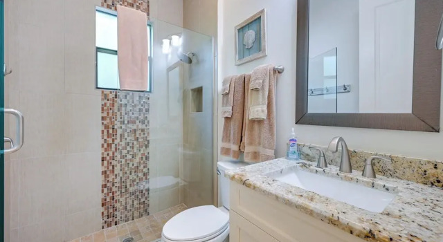 Коттедж Chic Naples Retreat w/ Private Heated Pool & Lanai