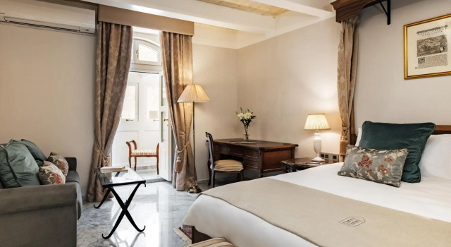Palais Le Brun, Đặt Khách sạn Va-lờ-ta Malta