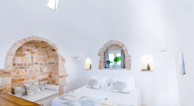 Trulli Rosalinda in Polignano a Mare, Varaa Hotelli Polignano a Mare Bari Province
