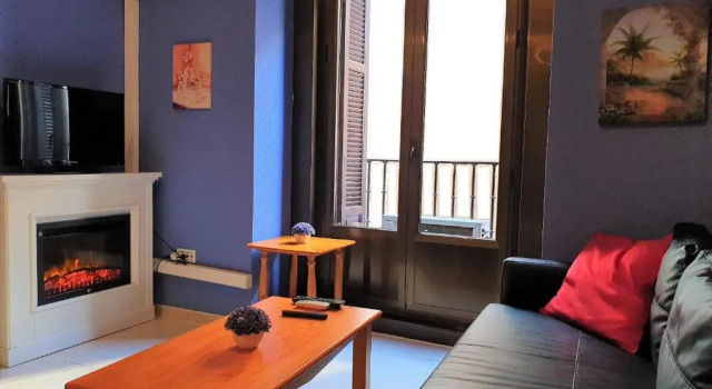 Apartamentos Dana Sol, Забронировать Апартаменты/квартира центр города Мадрид, рядом с Театр Монументал