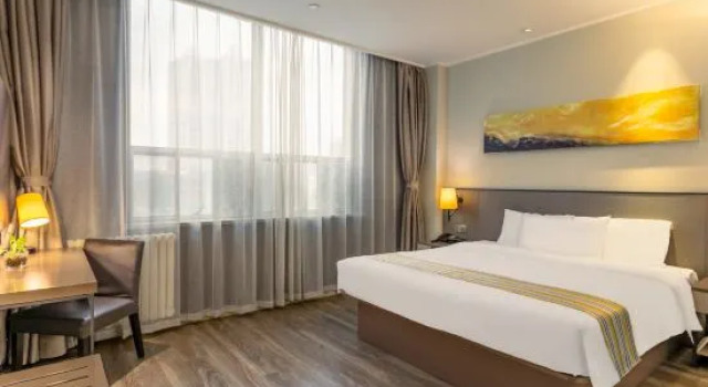 Люкс Homeinn Plus Hotel (Linyi Yinan Lishan Road)