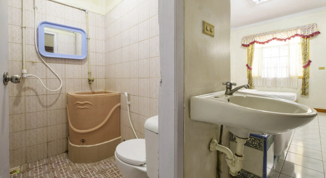 Camera Standard SPOT ON 1896 Hotel Mahkota Pantai