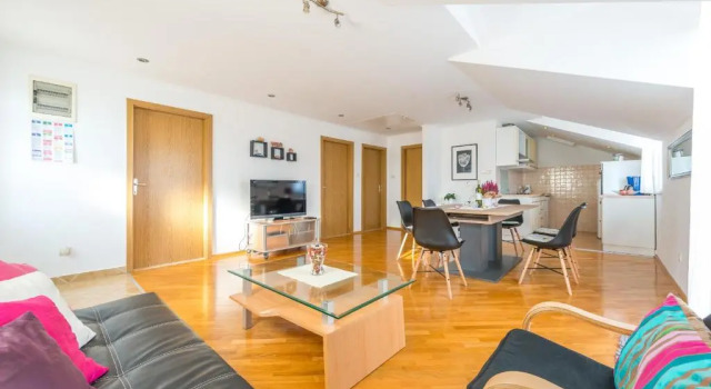 Апартаменты с 3 комнатами Lilys Apartments