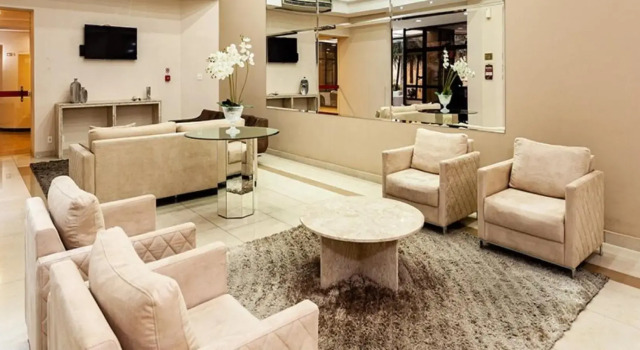 Paulista Wall Street Flat 10