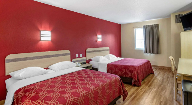 Четырёхместный номер Standard Econo Lodge Belle Fourche