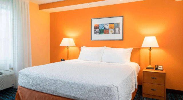 Двухместный номер Standard Fairfield Inn & Suites by Marriott State College