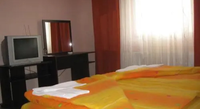 Rooms Bumerang, Book Hotel Hotels in Kolasin County with Parking, Parking