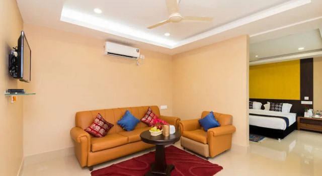 OYO 9202 Hotel Central Courtyard, Varaa Hotelli Hotellit Siliguri aamiaisella, Aamiainen