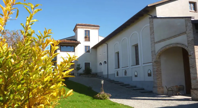 Agriturismo La Torricella, Prenota Hotel Monforte dʼAlba Langhe
