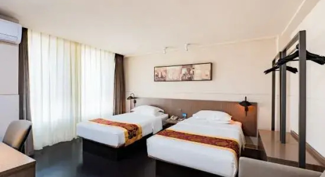 Люкс Business Yuanda Hotel (Changchun Yuanda Street Beihu Branch)