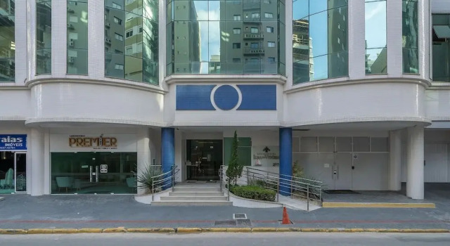 3BR Apt w/ BBQ 300m From the Beach Ivt1301