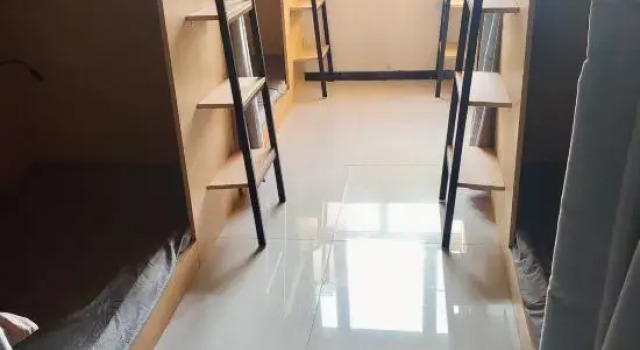 Кровать в общем номере (женский номер) Tiancheng International Youth Hostel Urumqi